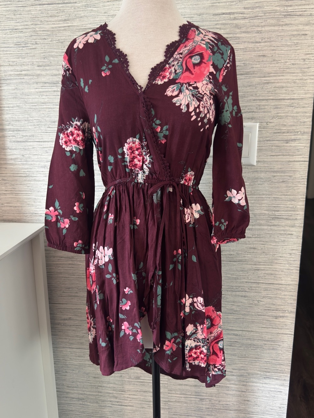 Band of Gypsies Burgundy Floral Wrap Mini Dress Sz S